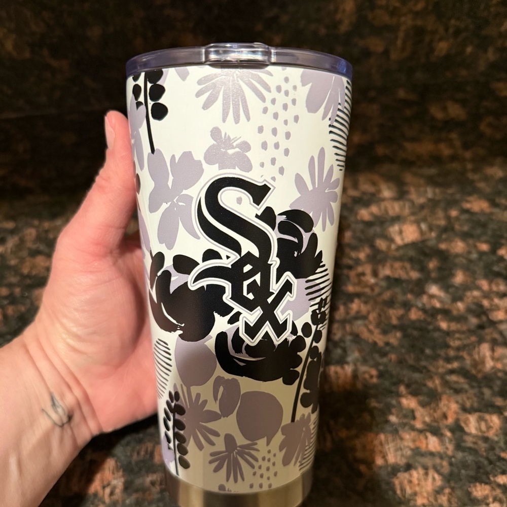 Floral Pattern Tumbler with White Sox Logo - stainless steel -20oz
